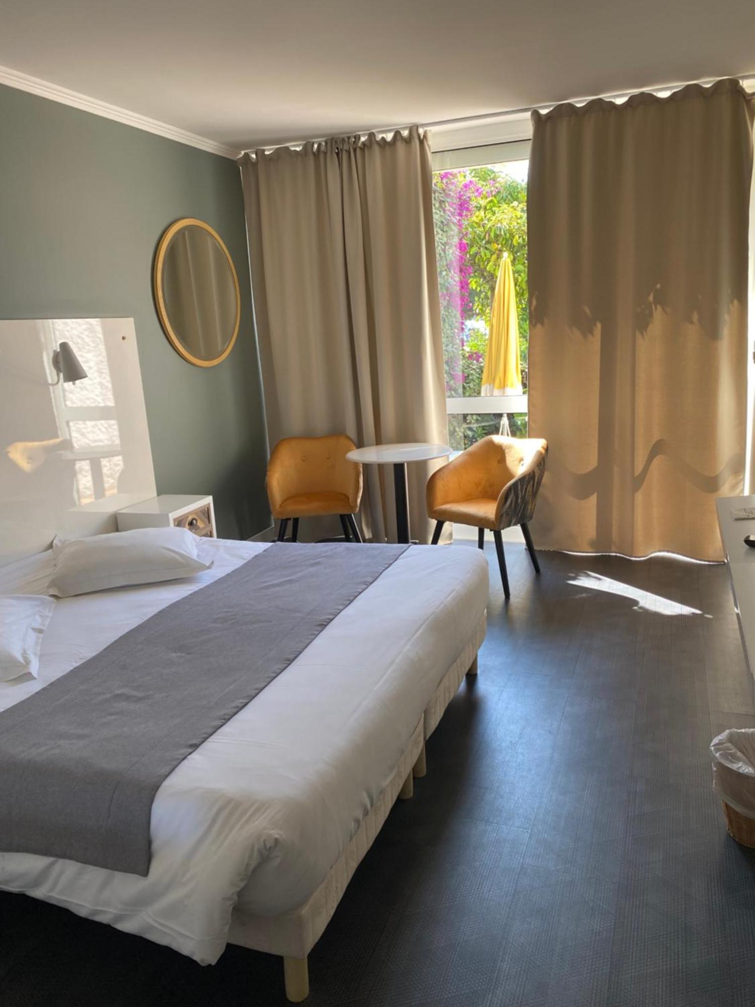 Les Alcyons Hotel
