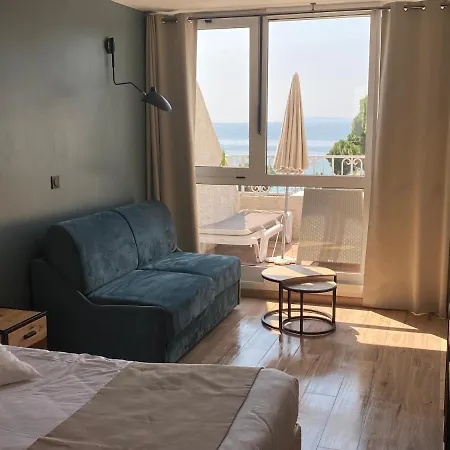 Hotel Les Alcyons Le Lavandou Esterno foto