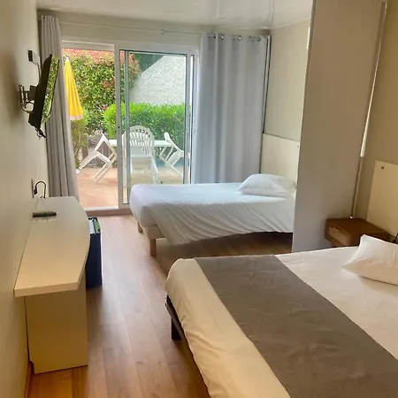 Hotel Les Alcyons Le Lavandou Esterno foto