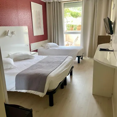 Hotel Les Alcyons Le Lavandou Esterno foto