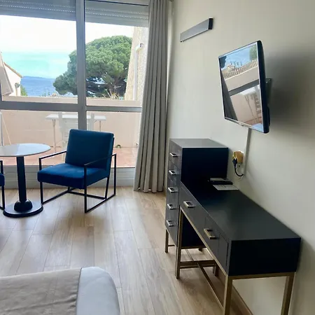 Hotel Les Alcyons Le Lavandou Esterno foto